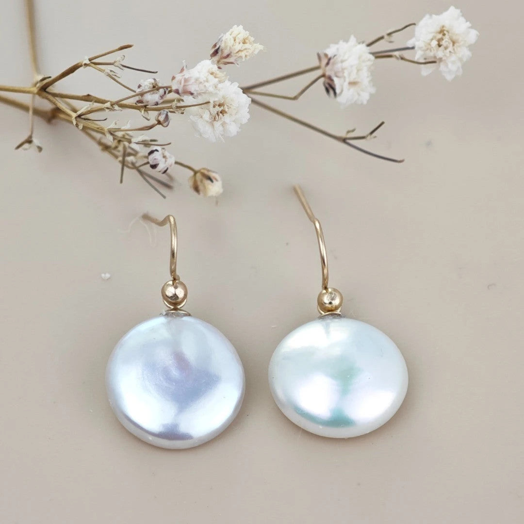 Disc keshi pearl earrings in 9ct yellow gold