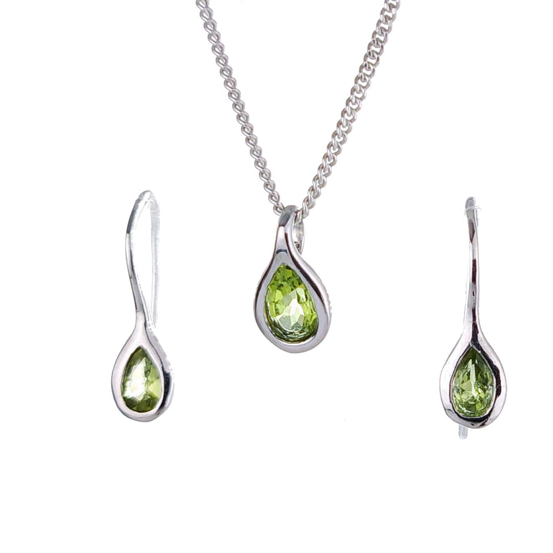 peridot metal pendant necklace image 6