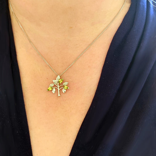 peridot silver pendant necklace image 2