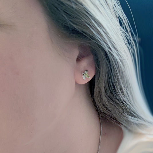 peridot silver stud earrings image 2