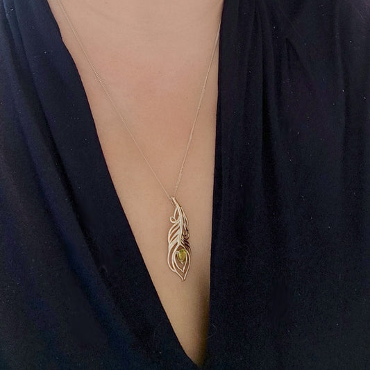 peridot metal necklace image 2