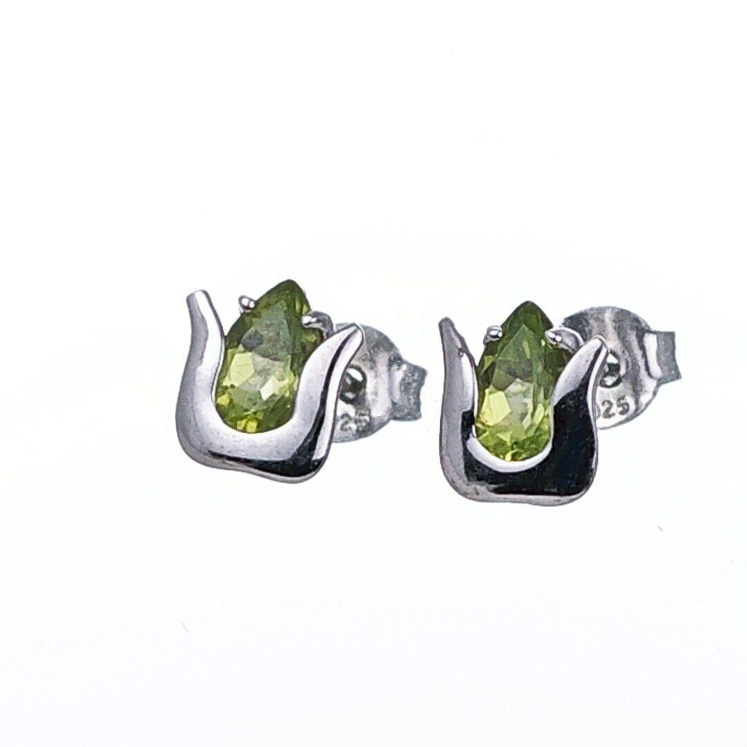 peridot silver stud earrings image 6