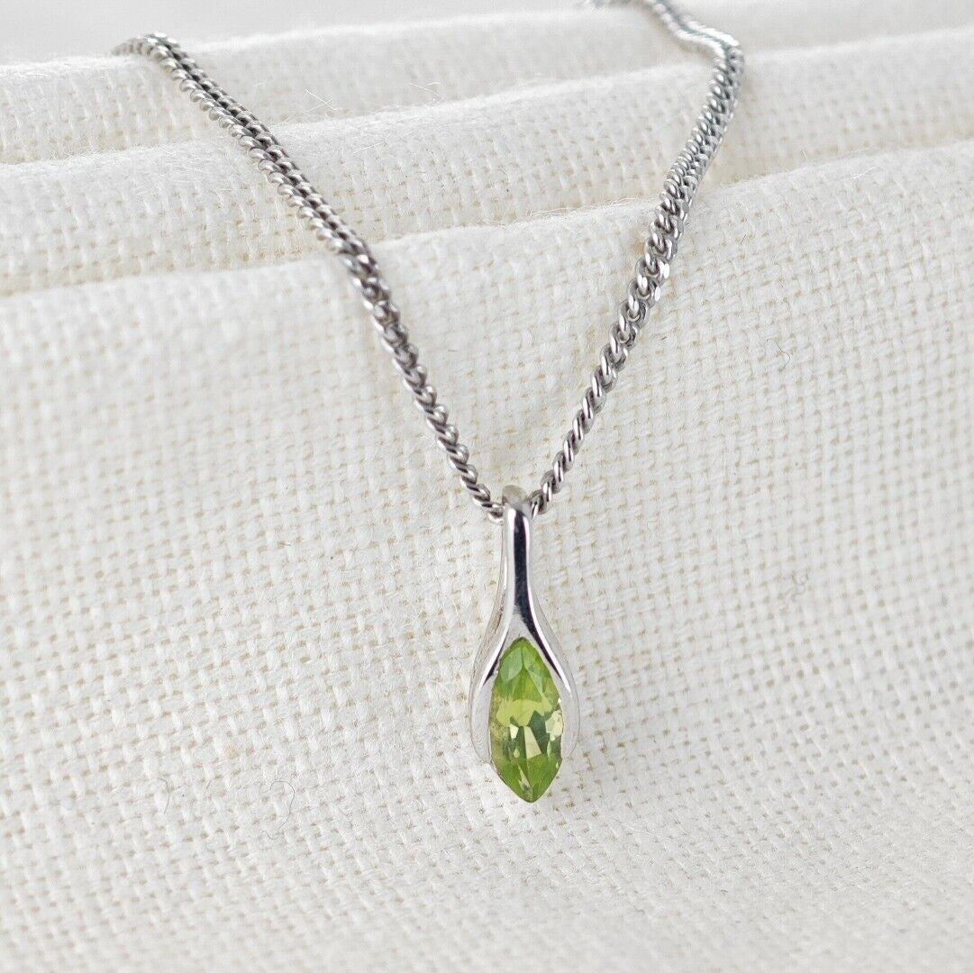 peridot silver pendant image 3