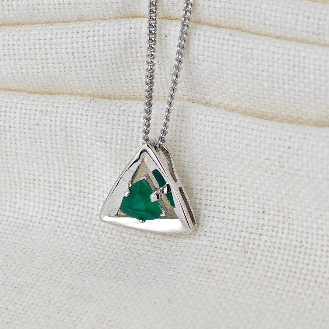 Green Onyx Trillion Necklace in Sterling Silver