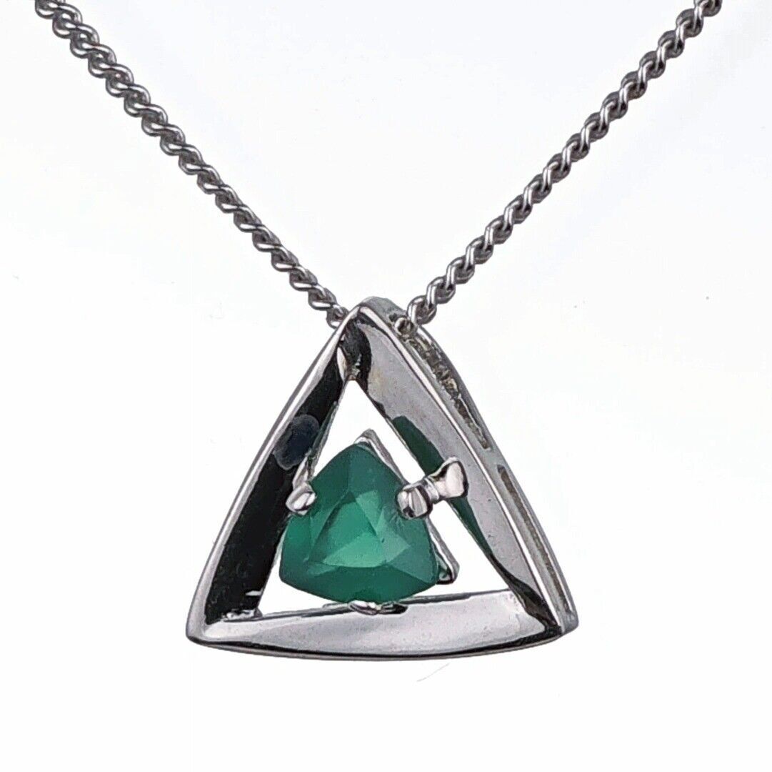 Green Onyx Trillion Necklace in Sterling Silver