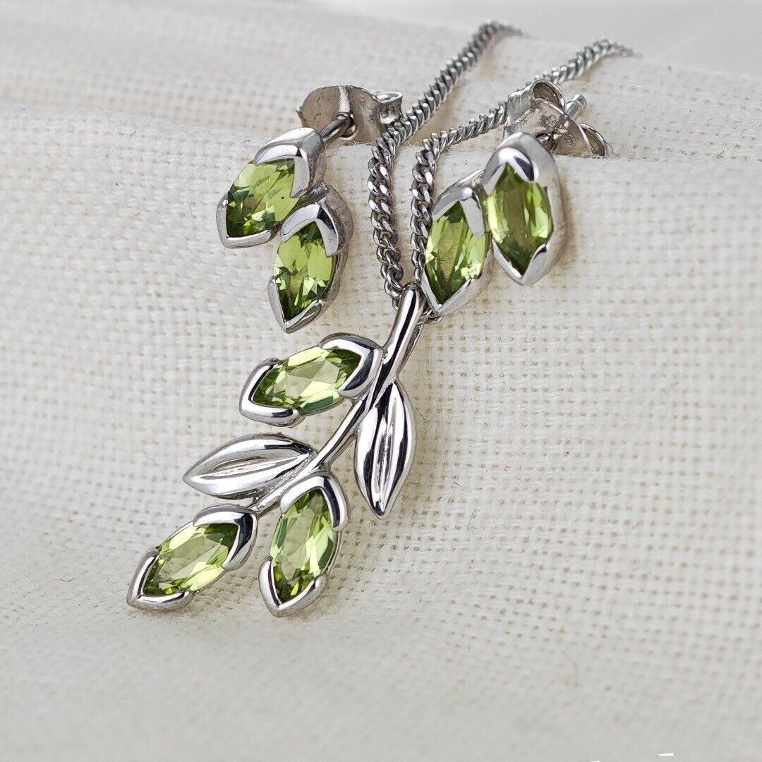 peridot silver earrings image 5