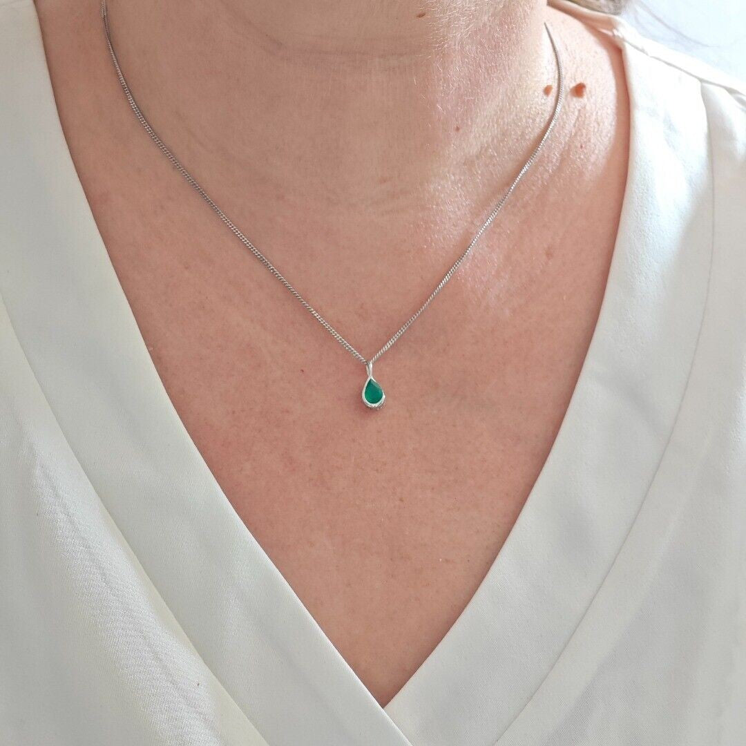 Green Onyx Infinity Loop Jewellery Set in sterling silver
