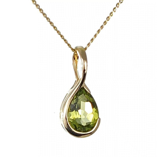 9ct Gold Peridot Pendant Green Pear Solitaire