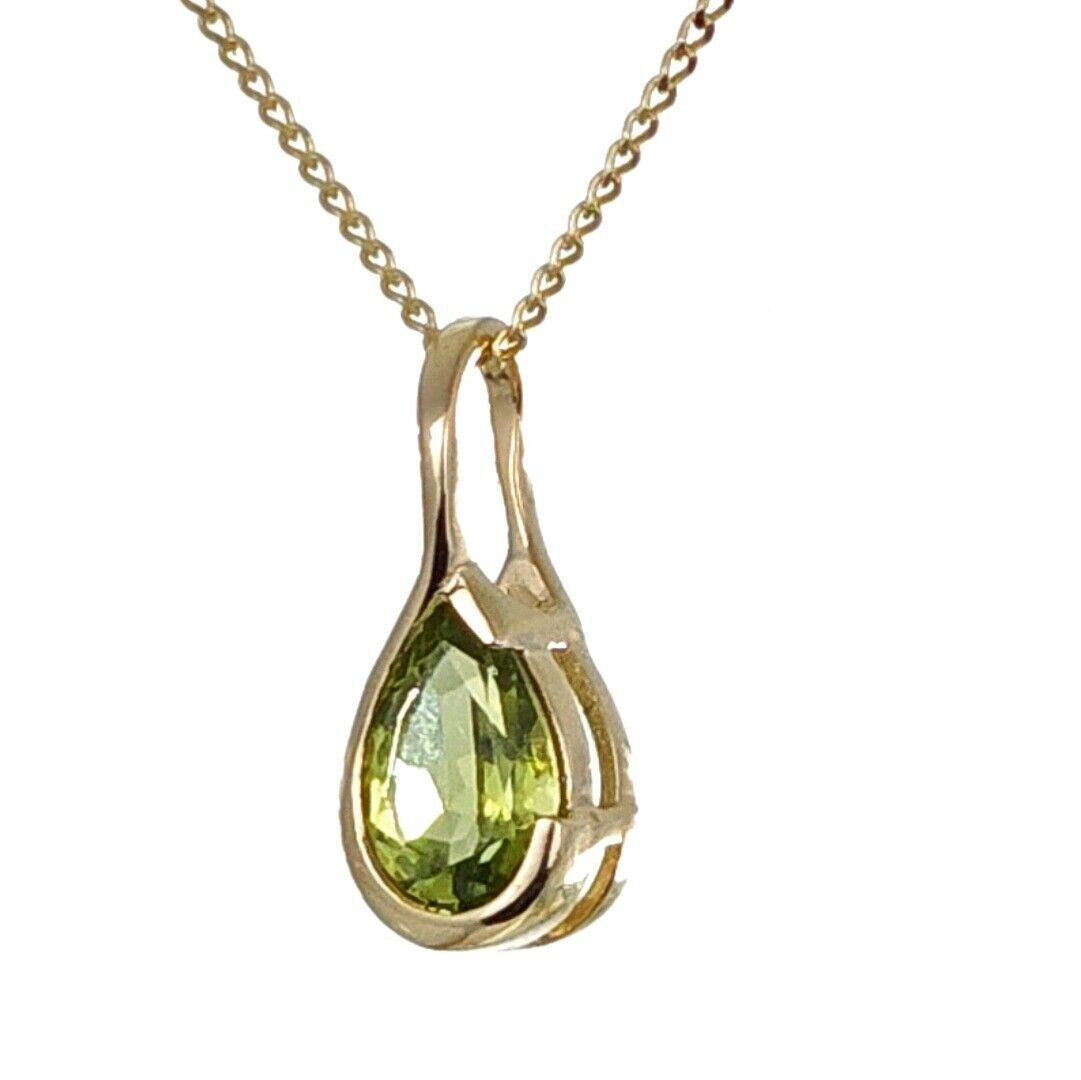 peridot gold pendant image 9