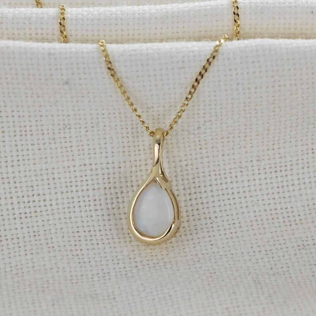 Elegant 9ct Gold White Opal Necklace