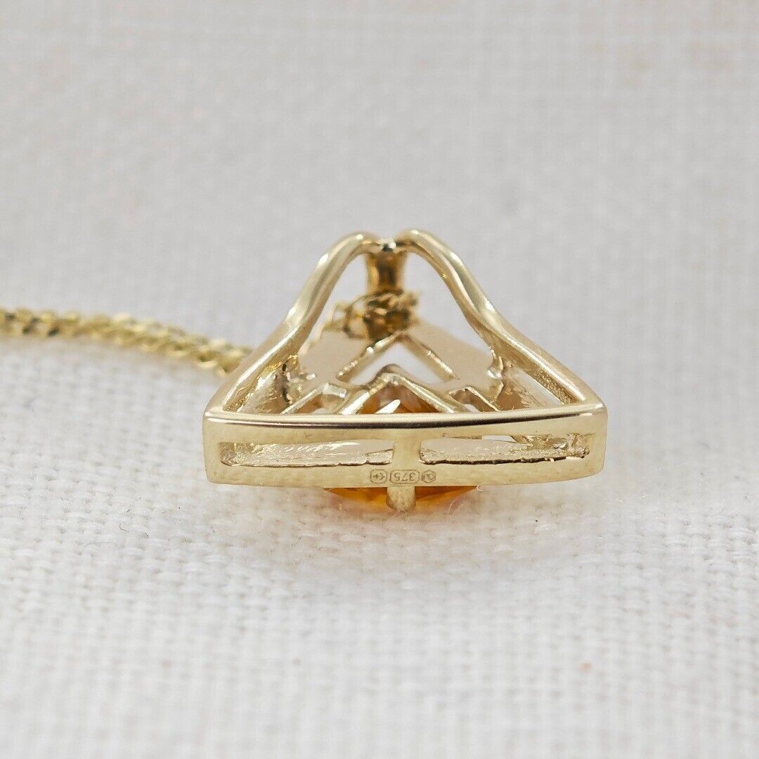 Citrine Trillion Necklace in 9ct Gold
