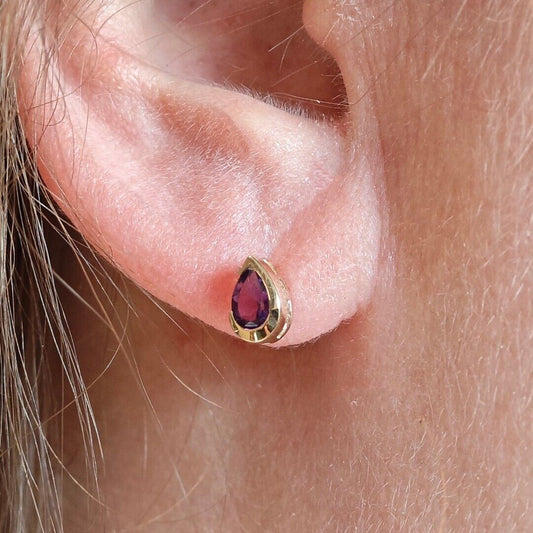 9ct Yellow Gold Garnet Earrings Red Natural Gemstone Studs