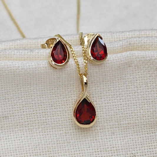 9ct Gold Garnet Set Pendant Earrings Natural Red Gemstones