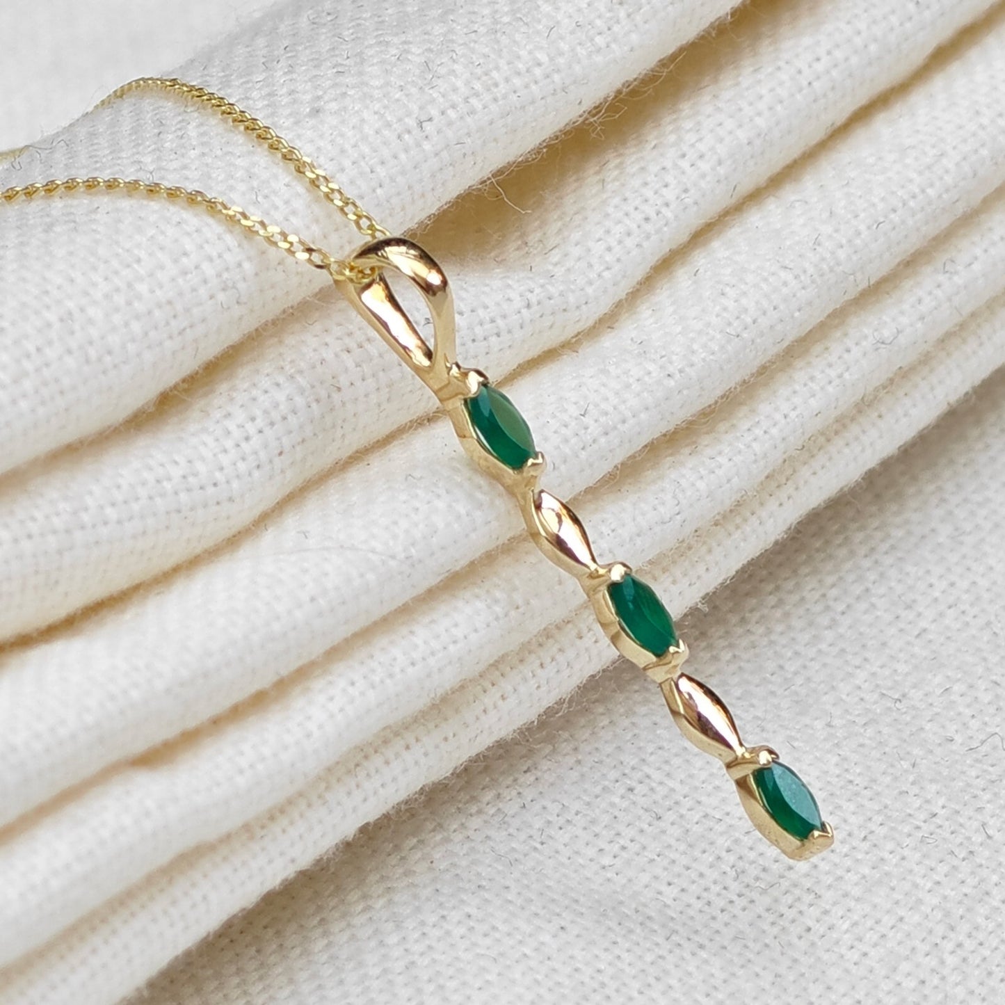 9ct Yellow Gold Green Onyx Necklace Natural Marquise Gemstones