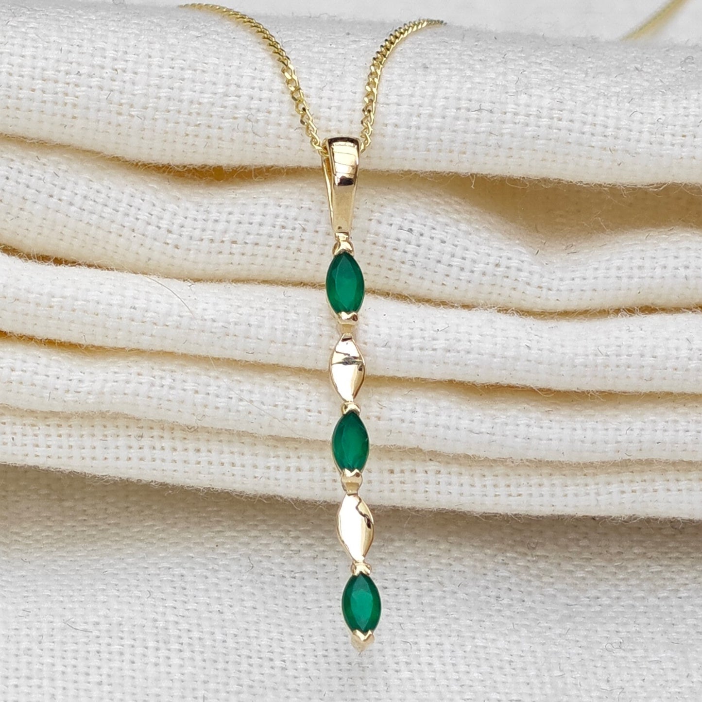 9ct Yellow Gold Green Onyx Necklace Natural Marquise Gemstones
