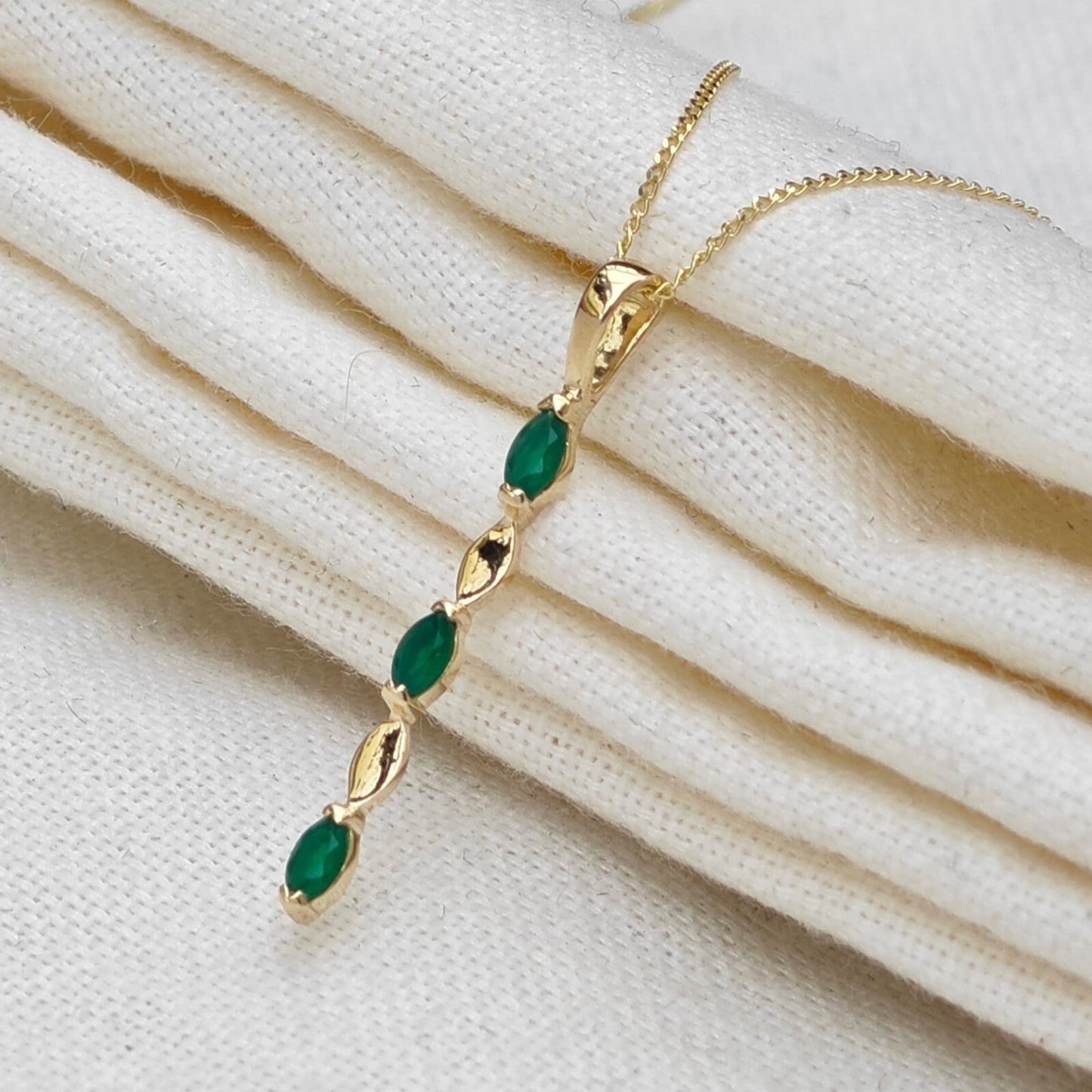 9ct Yellow Gold Green Onyx Necklace Natural Marquise Gemstones