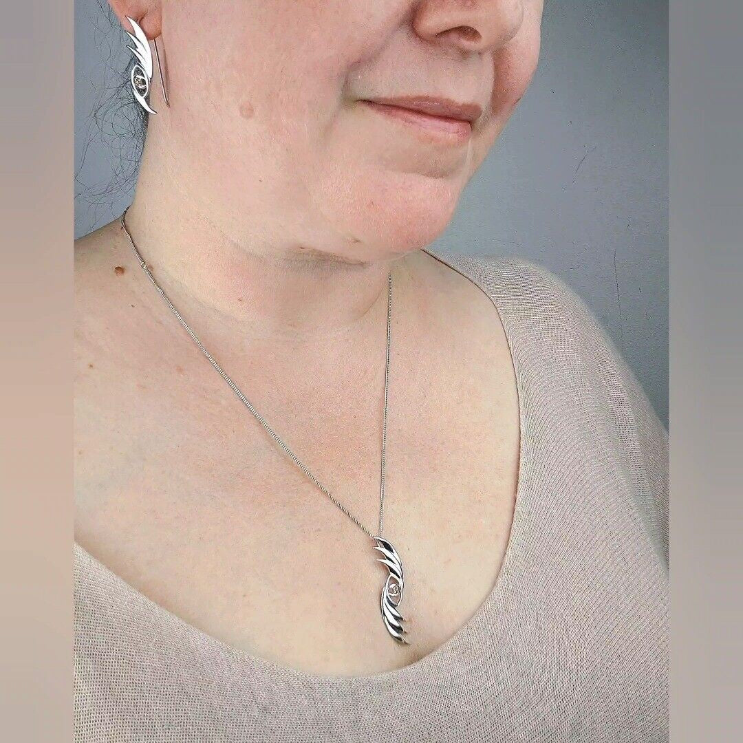peridot silver necklace image 3