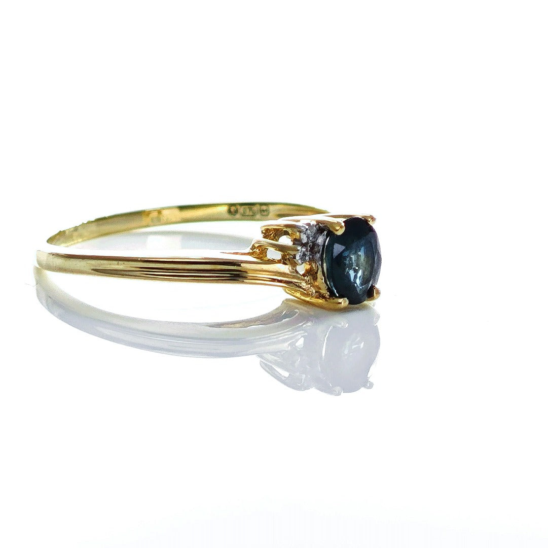 9ct Sapphire Ring Size O Diamond Yellow Gold 0.45ct Blue Oval Gemstone