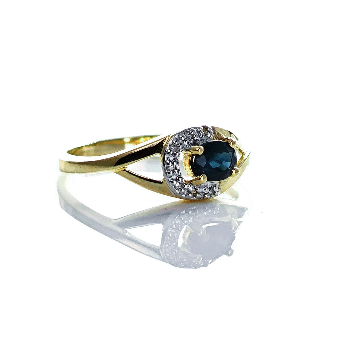 9ct Sapphire Ring Size N Diamond Yellow Gold 0.45ct Blue Oval Gemstone