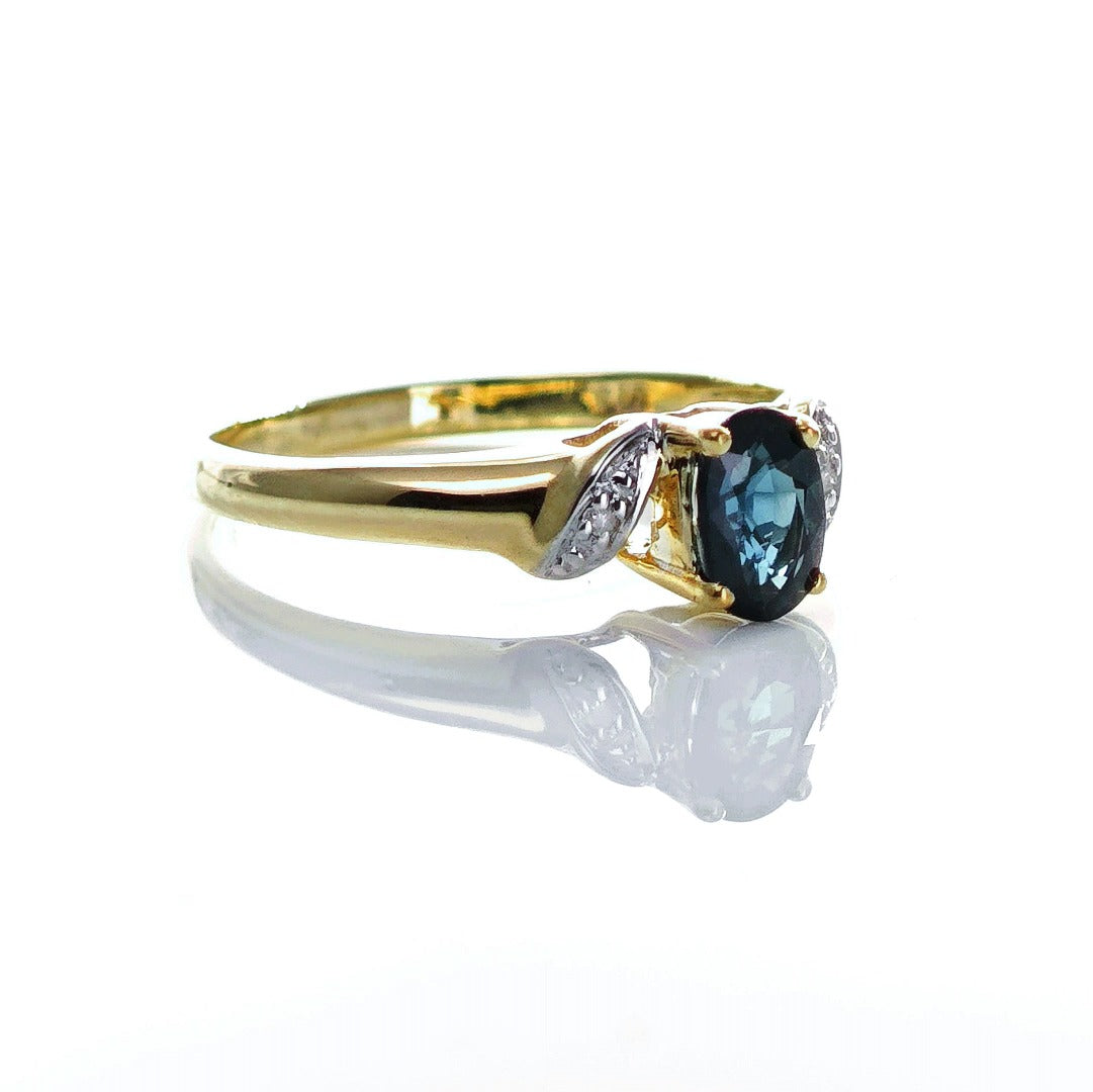 9ct Sapphire Ring Size M.5 Diamond Yellow Gold 0.58ct Blue Oval Gemstone