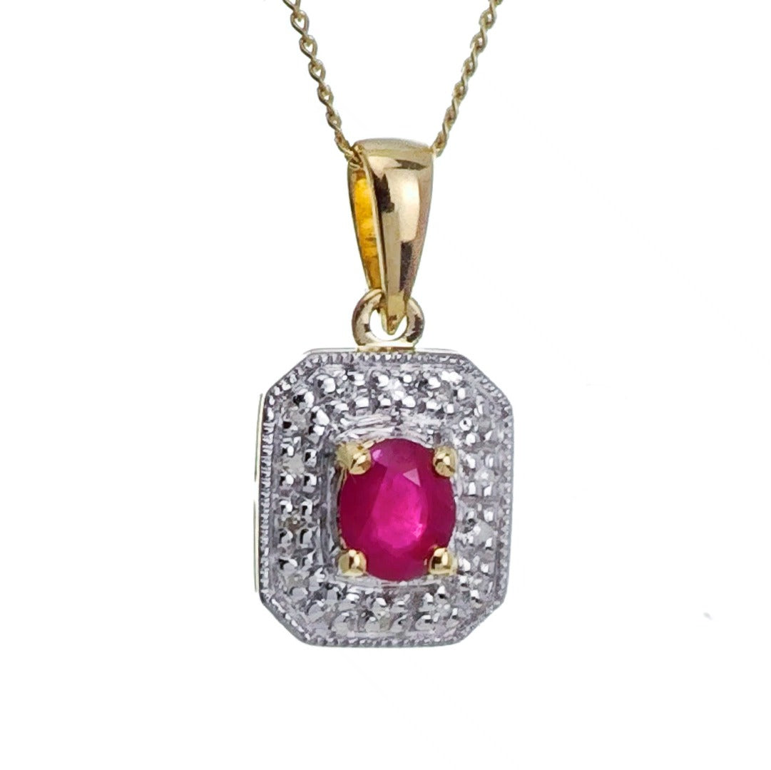 Necklace in Gold – Perfect Gift for Her