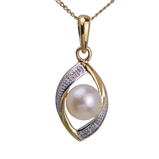 Pearl Necklace in Gold – Perfect Gift for Her