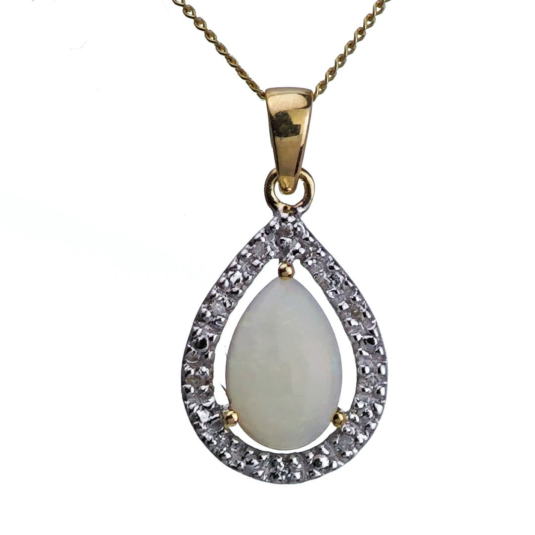 Opal Necklace in Gold – Perfect Gift for Her