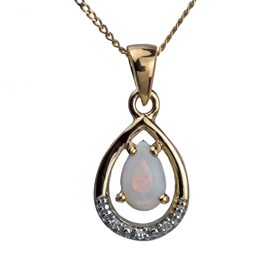 Opal Necklace in Gold – Perfect Gift for Her