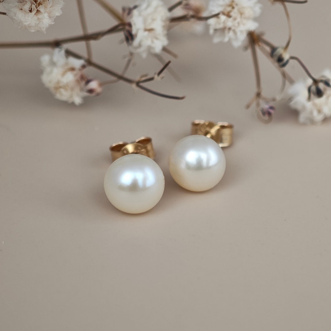 9ct Ivory Pearl Earrings 6mm button studs butterfly back