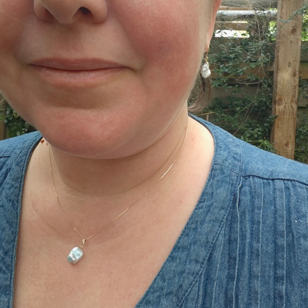 9ct Pearl Dangle Earrings 11mm Ivory Keshi