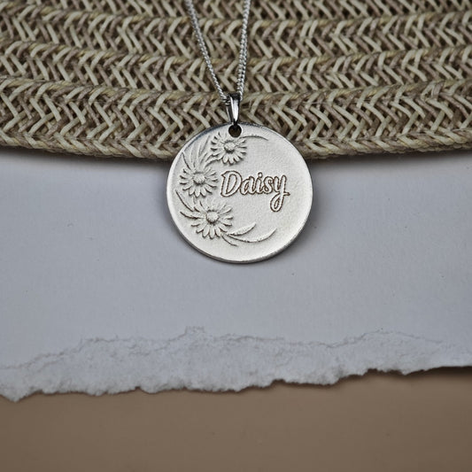 Daisy Birth Flower Necklace - April
