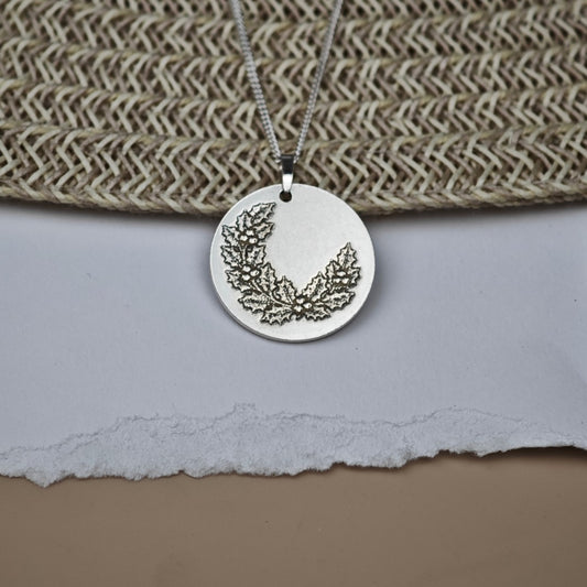 Holly Birth Flower Necklace - December