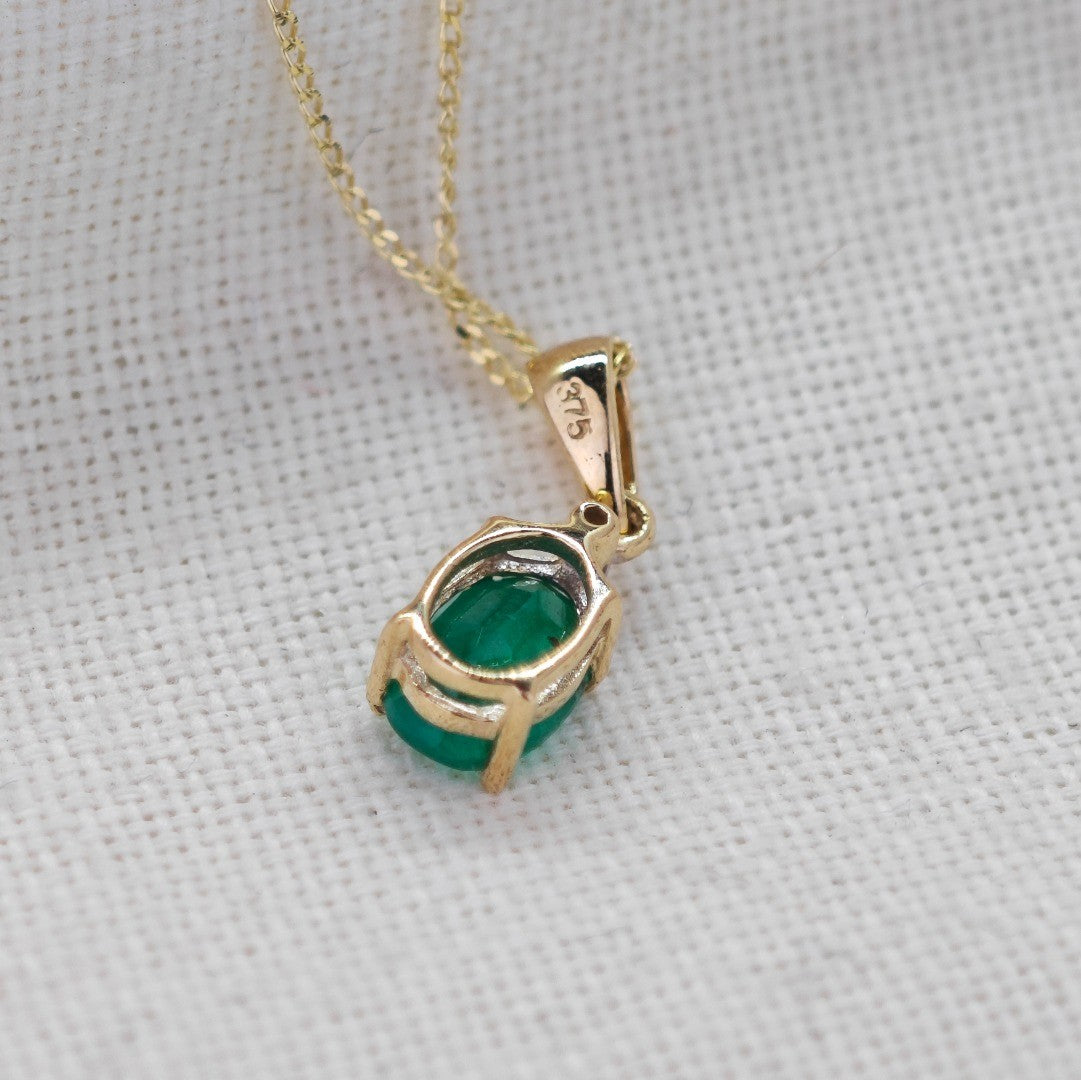 9ct Gold Necklace Diamond Emerald Oval 0.75ct 7x5 May Birthstone
