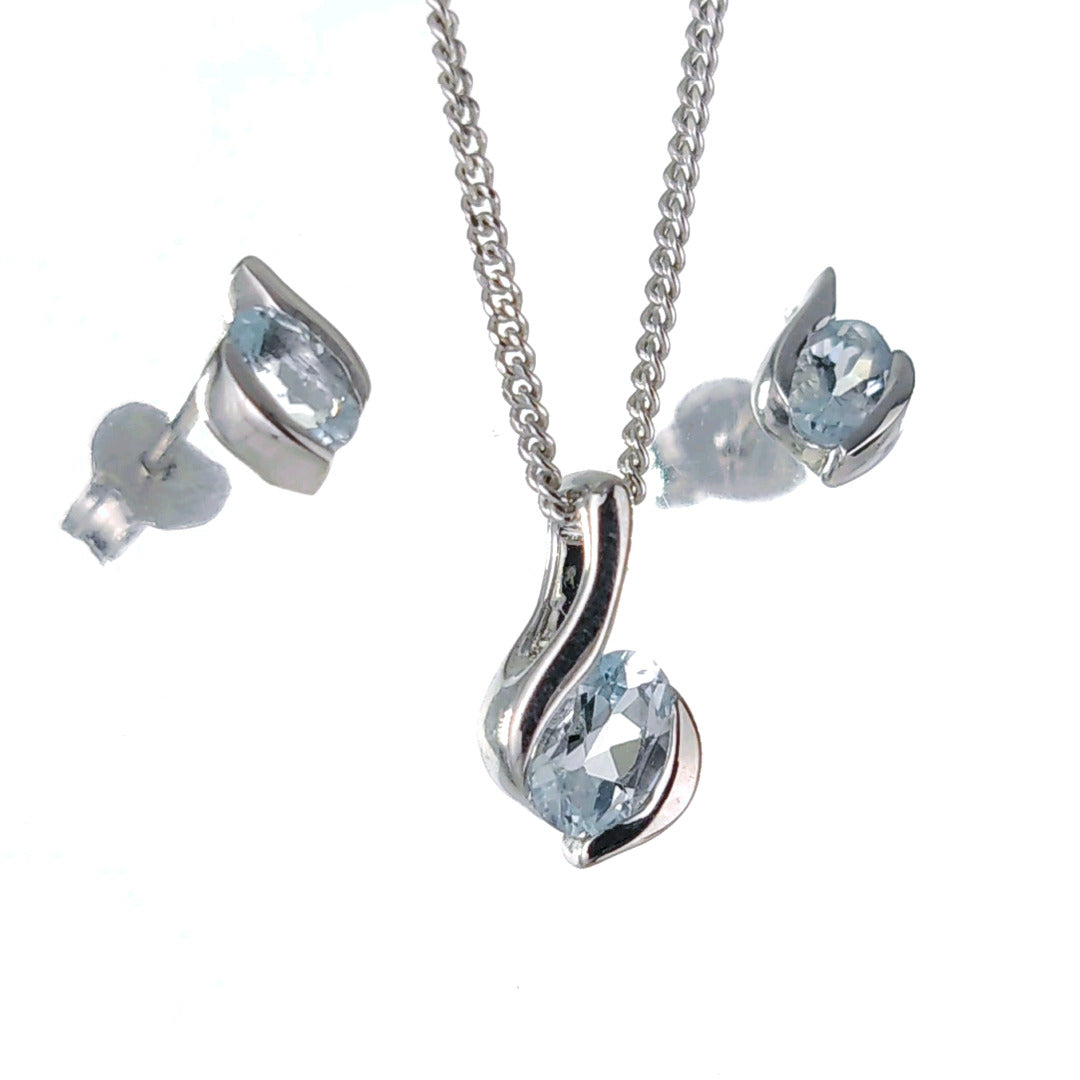Aquamarine jewellery set in sterling silver