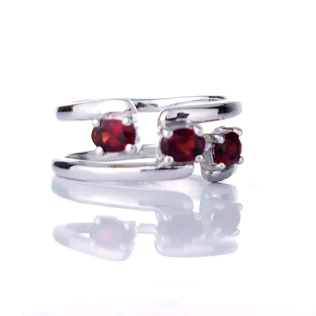 Garnet Ring in Sterling Silver – Perfect Gift for Her