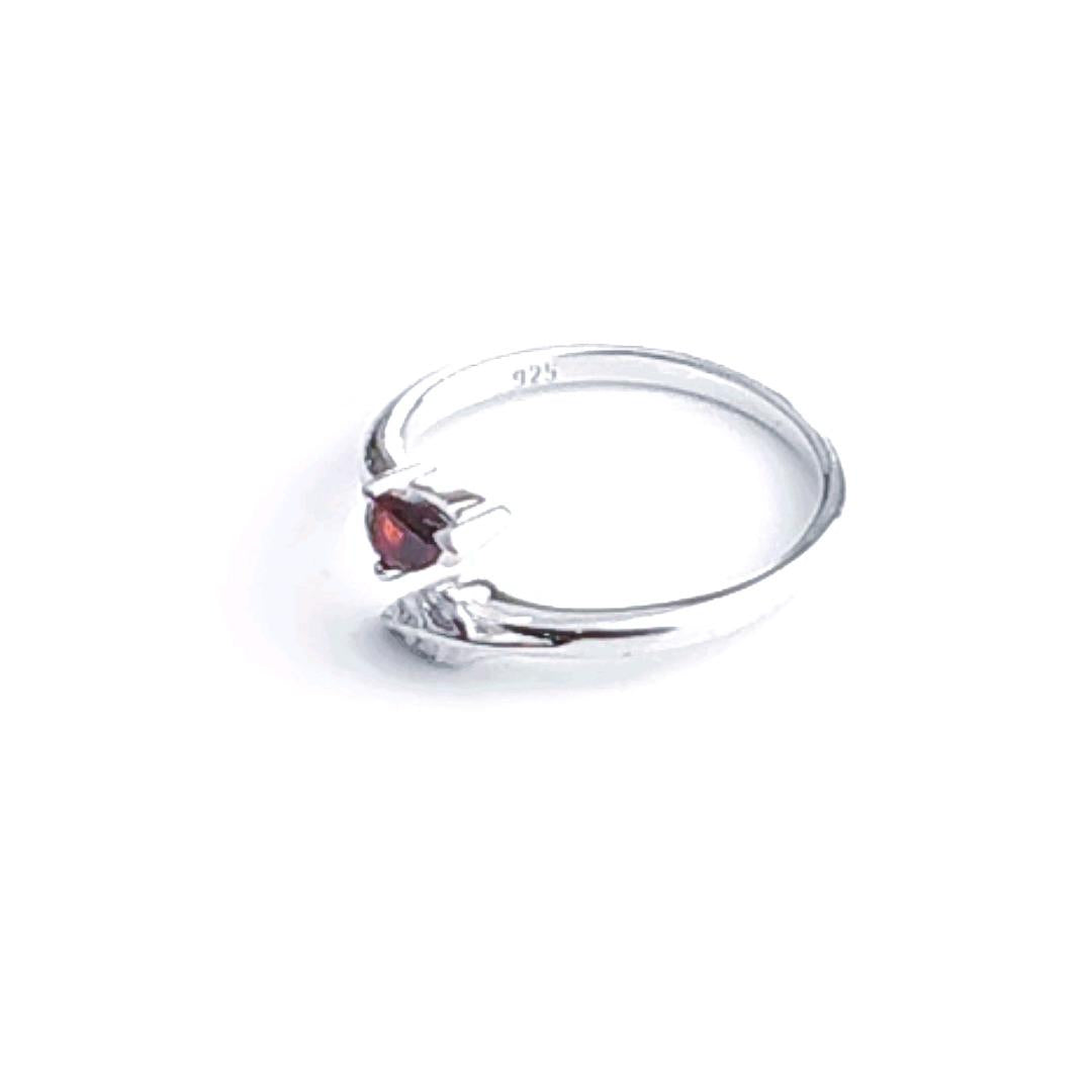Garnet Ring in Sterling Silver – Handcrafted Natural Gemstone
