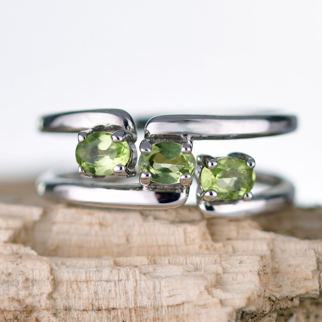 Sterling Silver Peridot Ring Size I-T Adjustable Trilogy Green August Birthday