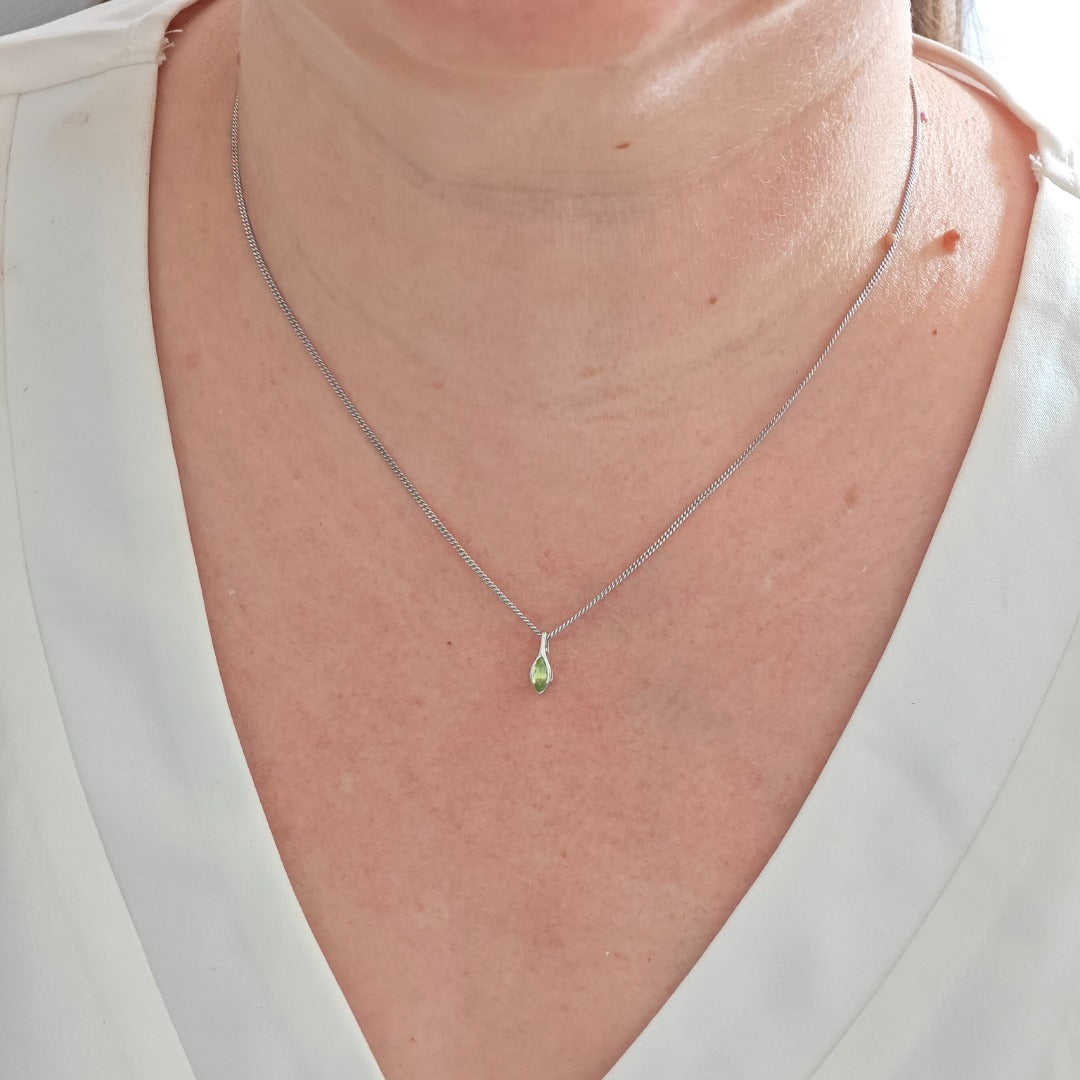 Set Peridot Necklace Earrings SMALL Solitaire Minimalist Marquise