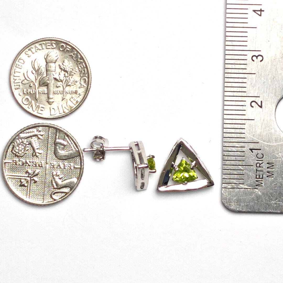 Peridot Pendant Sterling Silver Green Trillion