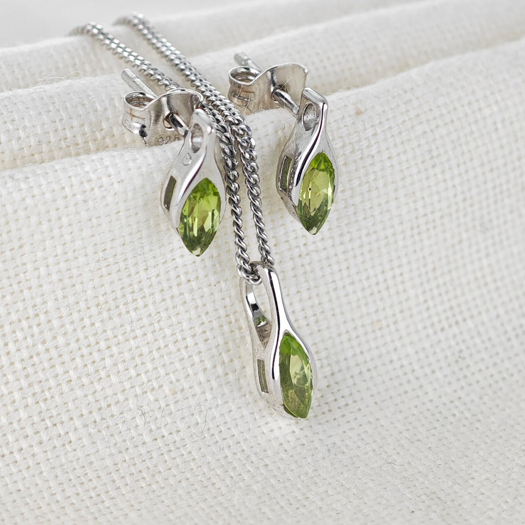 Set Peridot Necklace Earrings SMALL Solitaire Minimalist Marquise