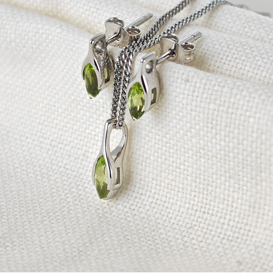 Set Peridot Necklace Earrings SMALL Solitaire Minimalist Marquise
