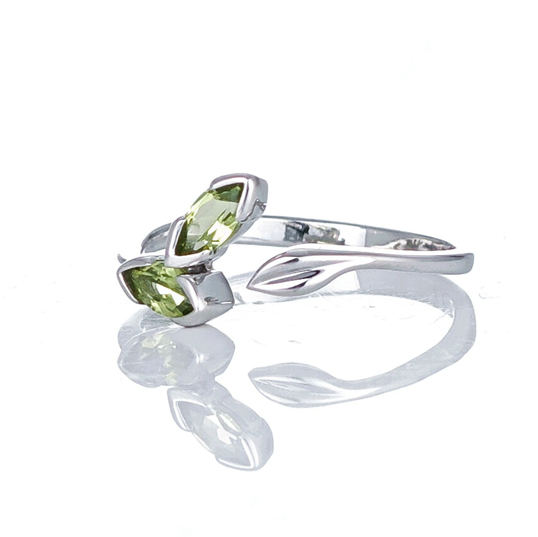 Peridot Olive Leaves Ring in Sterling Silver