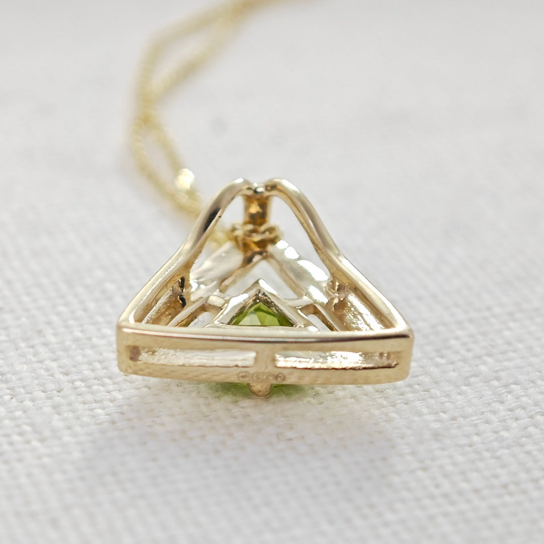 Elegant 9ct Gold Peridot Pendant | Green Trillion Gemstone | Hallmarked | UK Design