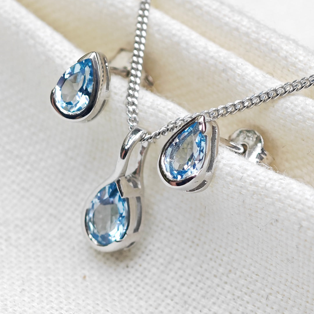 Blue Topaz Set Sterling Silver Pendant Stud Earrings Infinity Loop