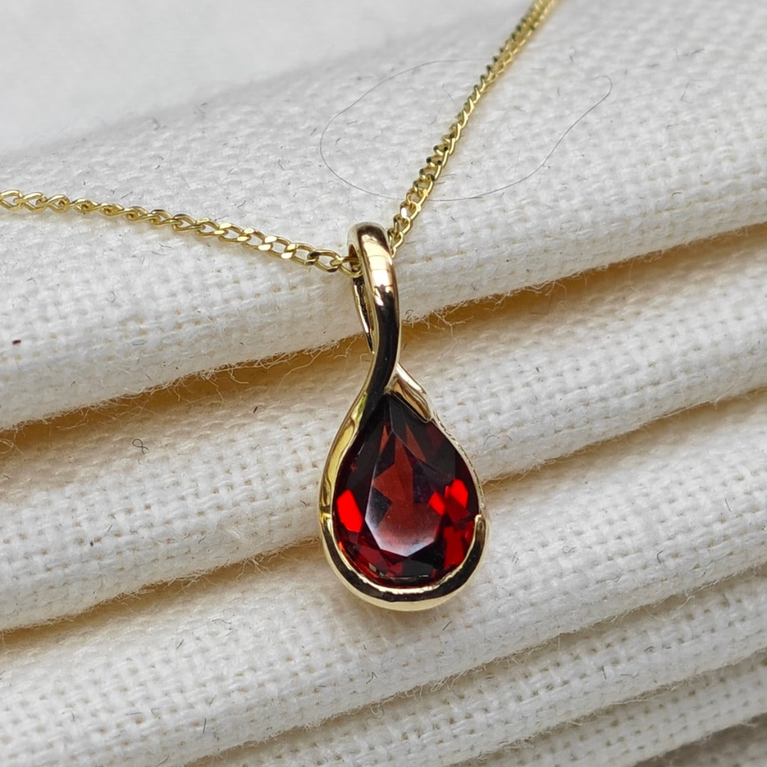 9ct Gold Garnet Necklace Infinity Loop Red Natural Gemstone