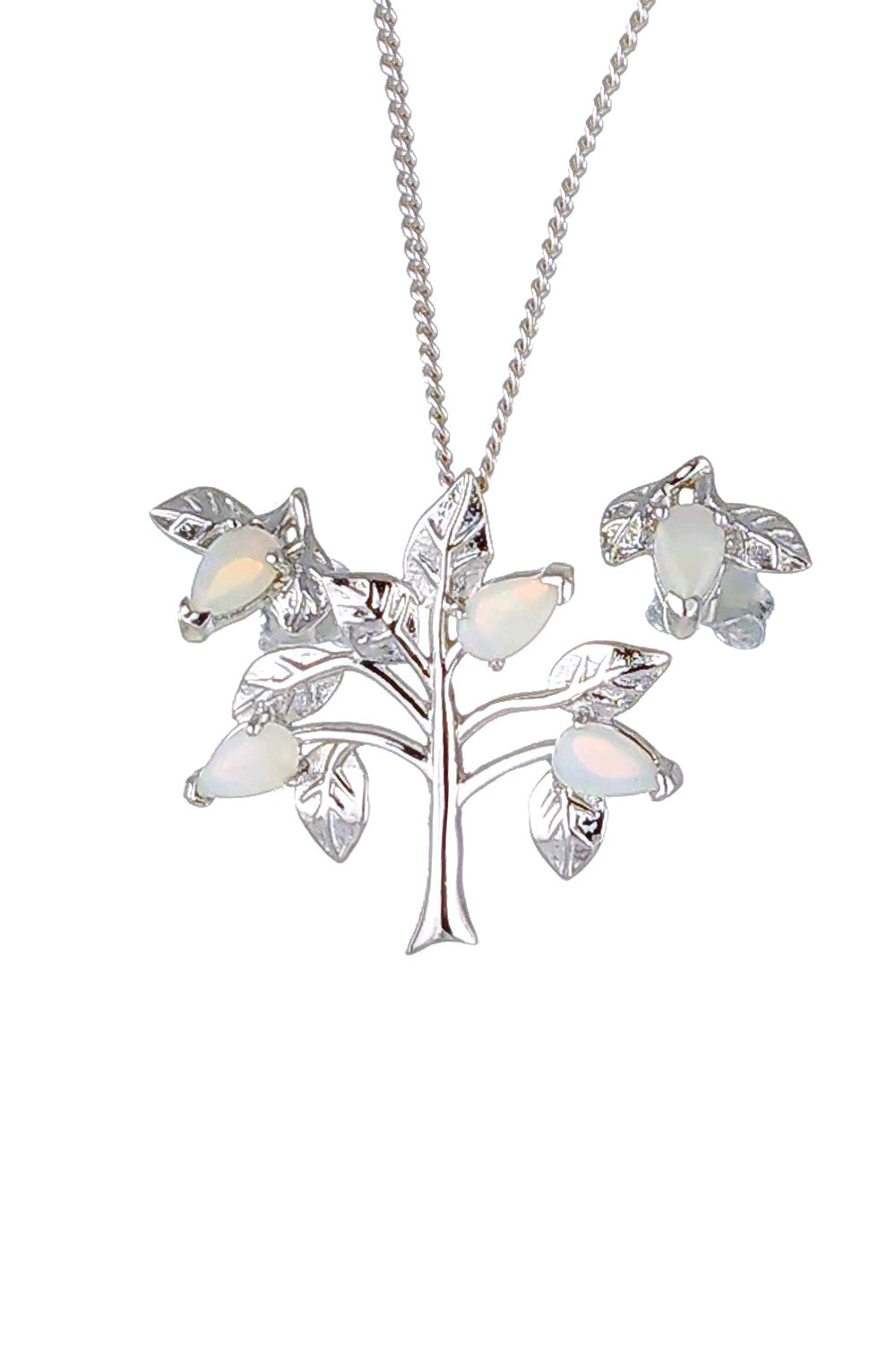 Opal jewellery – necklaces, rings, earrings – designed in the UK