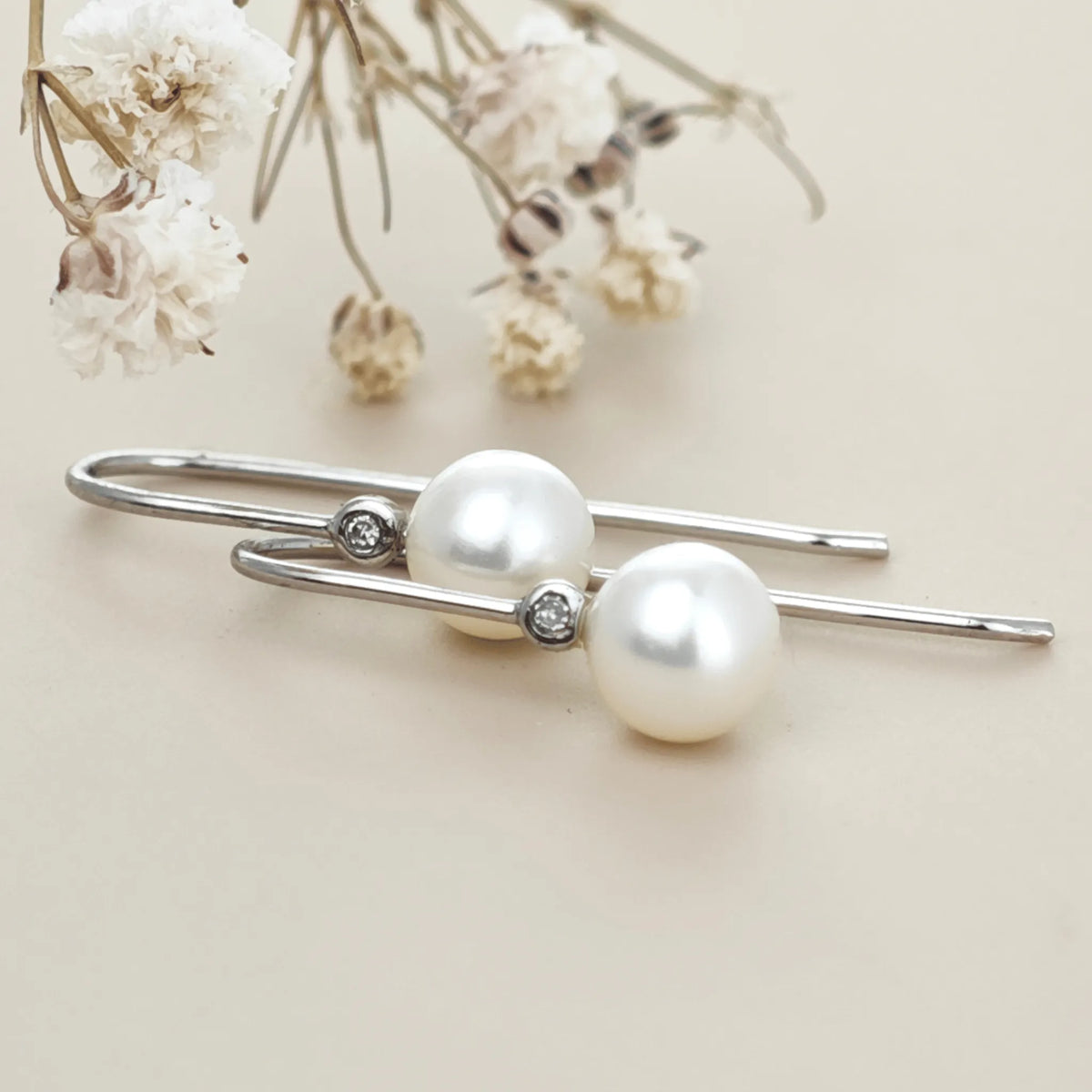 Pearl jewellery – necklaces, rings, earrings – designed and handcrafted in the UK