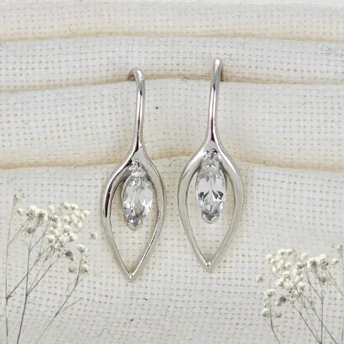 White Topaz jewellery – necklaces, rings, earrings – designed in the UK