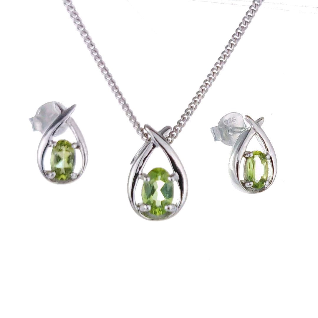 peridot necklace earring set 1ct twist designed in the UK