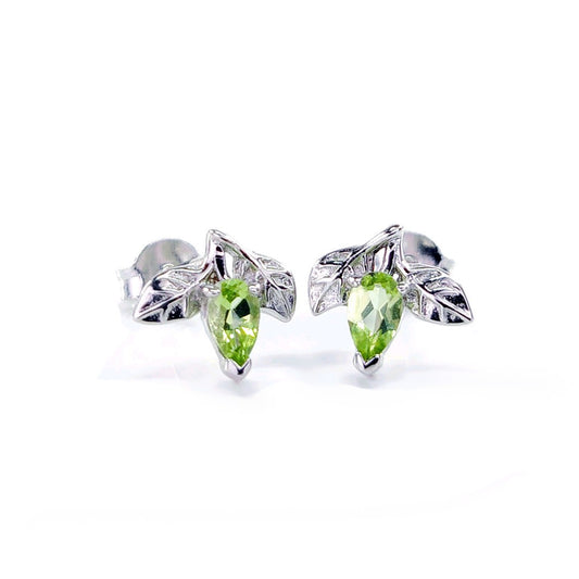 peridot silver stud earrings